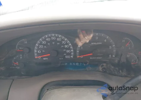 2002 Ford F-150 Lariat/Xlt z USA, uszkodzony, nr VIN 1FTRW08LX2KC06907